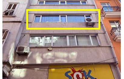 ŞEHRİN MERKEZİ CİHANGİR' DE__MÜKEMMEL KONUMDA_KAT MÜLKİYETLİ_3+1