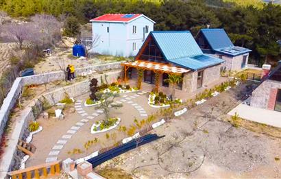 Bornova Yakaköy'de Satılık Loft Taş Ev