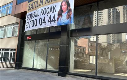 Kanyon ve Özdilek Avm'ye Komşu Cadde Üzeri Kiralık Dükkan