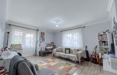 C21 LOCA'DAN BAHÇELİEVLER'DE GENİŞ DUBLEX 2+1 DAİRE