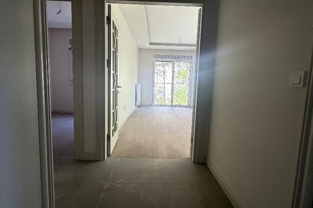 BAĞDAT CADDESİ 5 DK,TEPEGÖZ SOKAK,3+1,BALKONLU,KİRALIK