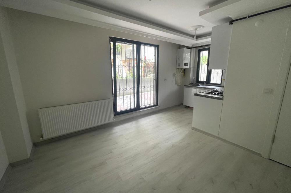 ÜNALANDA METRO VE METROBÜSE YAKIN 1+1 KİRALIK DAİRE