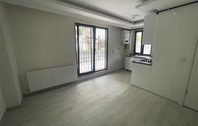 ÜNALANDA METRO VE METROBÜSE YAKIN 1+1 KİRALIK DAİRE