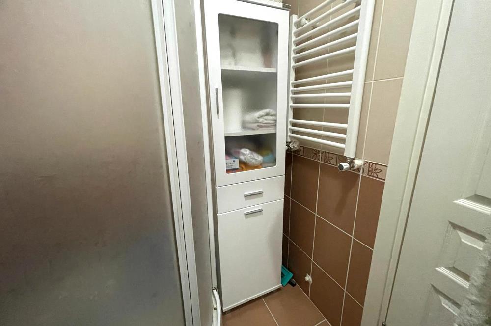 ÜNALANDA METRO VE METROBÜS YAKINI BALKONLU 2+1 DAİRE SATILIK