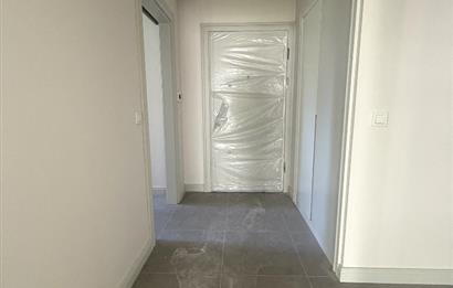 BAĞDAT CADDESİ 5 DK,TEPEGÖZ SOKAK,3+1,BALKONLU,KİRALIK