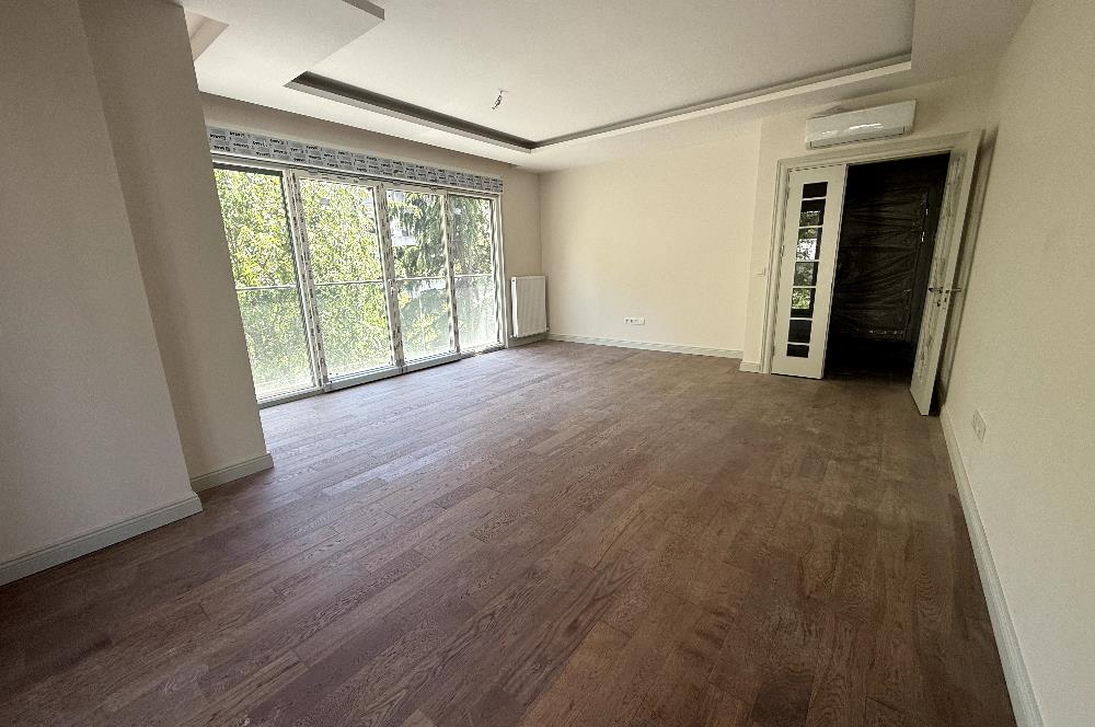 BAĞDAT CADDESİ 5 DK,TEPEGÖZ SOKAK,3+1,BALKONLU,KİRALIK