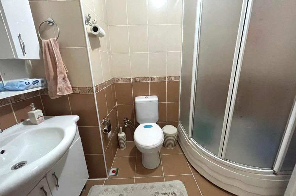 ÜNALANDA METRO VE METROBÜS YAKINI BALKONLU 2+1 DAİRE SATILIK
