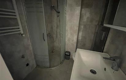 ÜNALANDA METRO VE METROBÜSE YAKIN 1+1 KİRALIK DAİRE