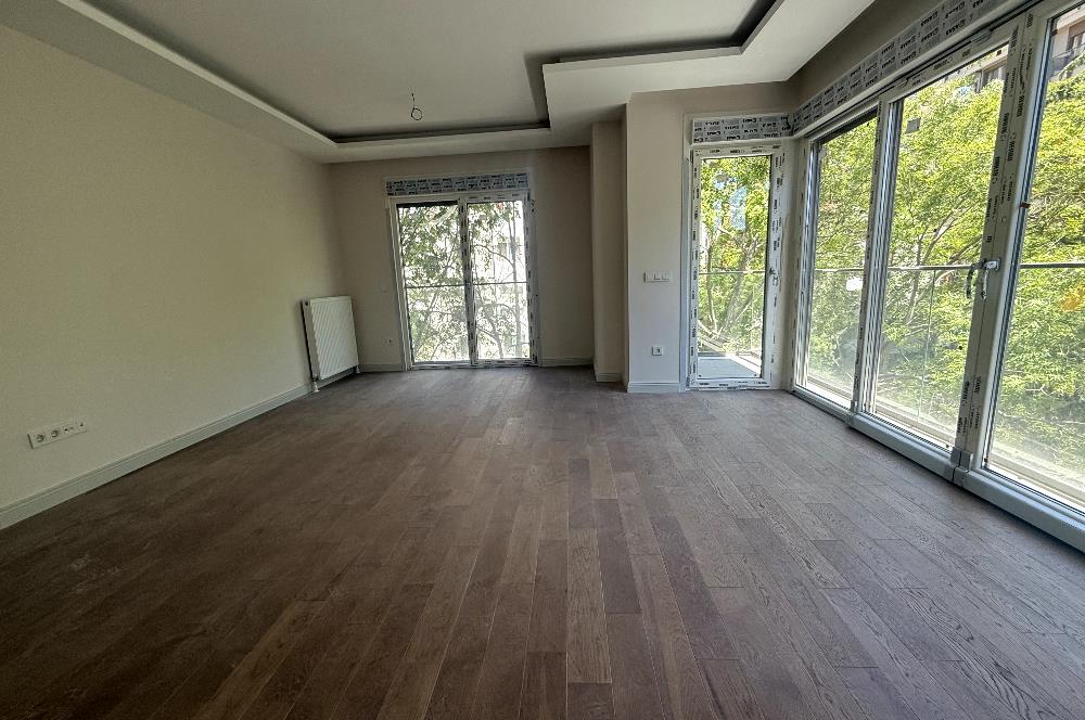 BAĞDAT CADDESİ 5 DK,TEPEGÖZ SOKAK,3+1,BALKONLU,KİRALIK