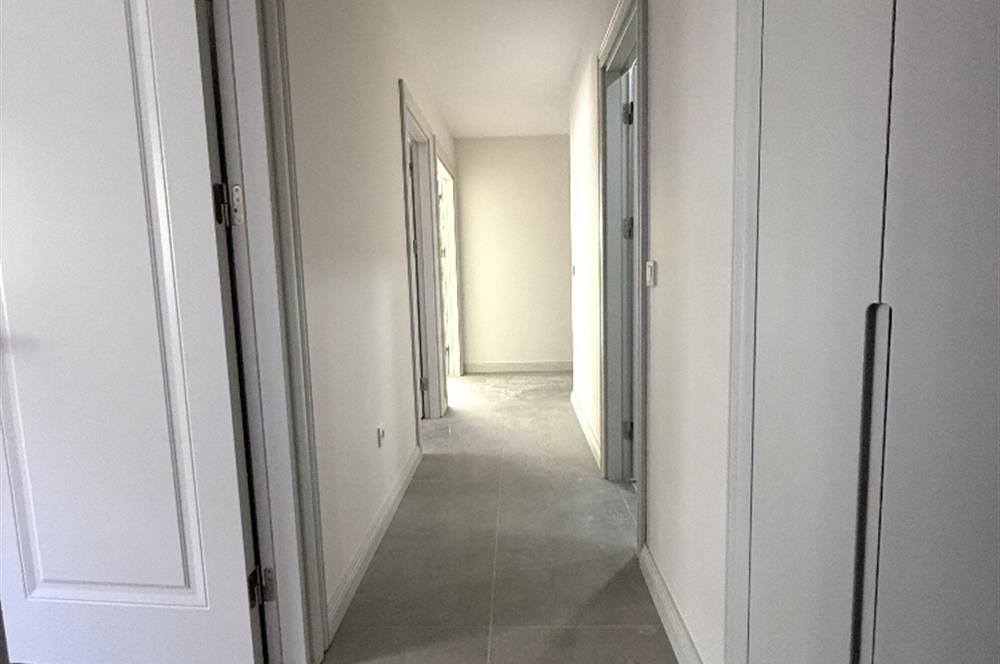 BAĞDAT CADDESİ 5 DK,TEPEGÖZ SOKAK,3+1,BALKONLU,KİRALIK