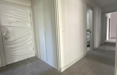 BAĞDAT CADDESİ 5 DK,TEPEGÖZ SOKAK,3+1,BALKONLU,KİRALIK