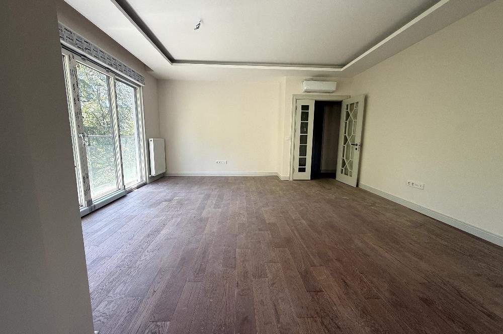 BAĞDAT CADDESİ 5 DK,TEPEGÖZ SOKAK,3+1,BALKONLU,KİRALIK