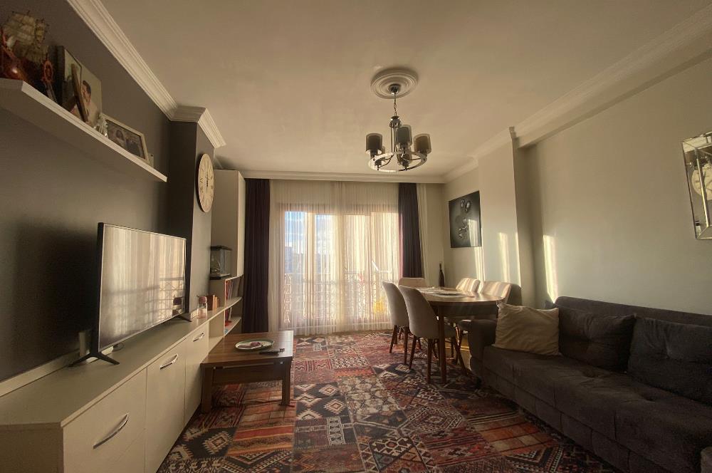 Kağıthane Çeliktepe'de Acil Satılık Ful Tadilatlı 2+1 Daire