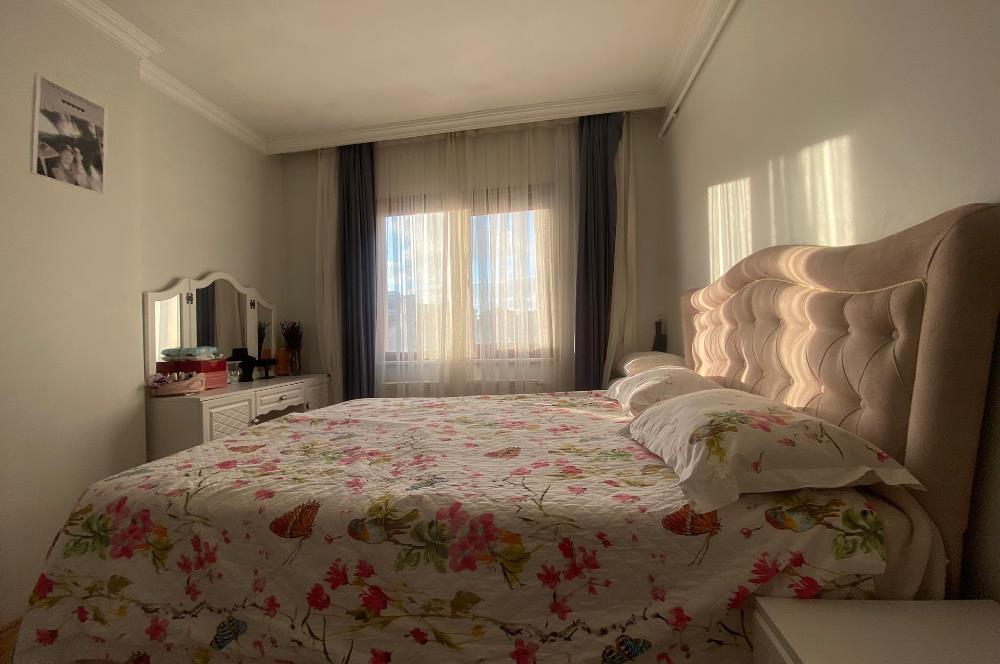 Kağıthane Çeliktepe'de Acil Satılık Ful Tadilatlı 2+1 Daire