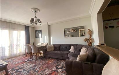 Kağıthane Çeliktepe'de Acil Satılık Ful Tadilatlı 2+1 Daire