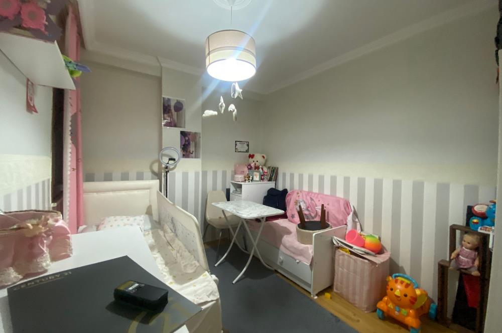 Kağıthane Çeliktepe'de Acil Satılık Ful Tadilatlı 2+1 Daire