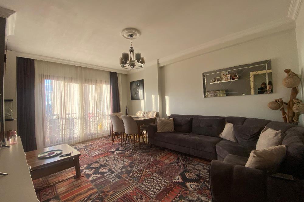 Kağıthane Çeliktepe'de Acil Satılık Ful Tadilatlı 2+1 Daire