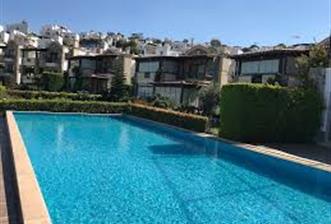 Bodrum, Gündoğan'da Plajlara Yakın, Deniz Manzaralı, Satılık Bahçe Dubleksi