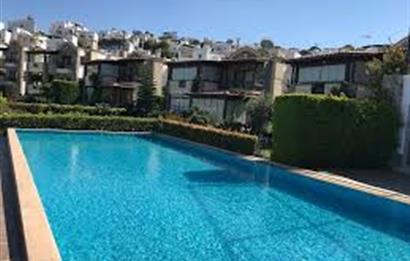 Bodrum, Gündoğan'da Plajlara Yakın, Deniz Manzaralı, Satılık Bahçe Dubleksi