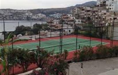 Bodrum, Gündoğan'da Plajlara Yakın, Deniz Manzaralı, Satılık Bahçe Dubleksi