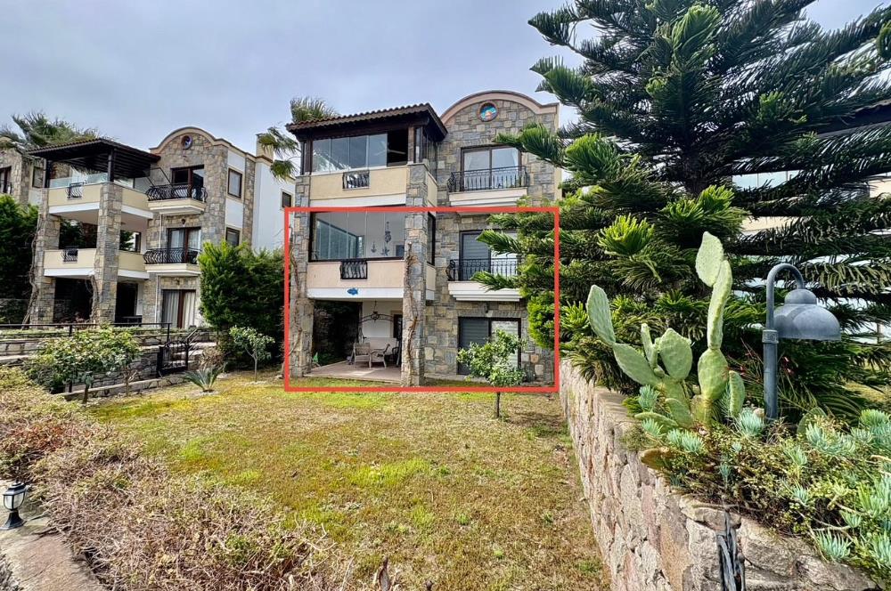 Bodrum, Gündoğan'da Plajlara Yakın, Deniz Manzaralı, Satılık Bahçe Dubleksi