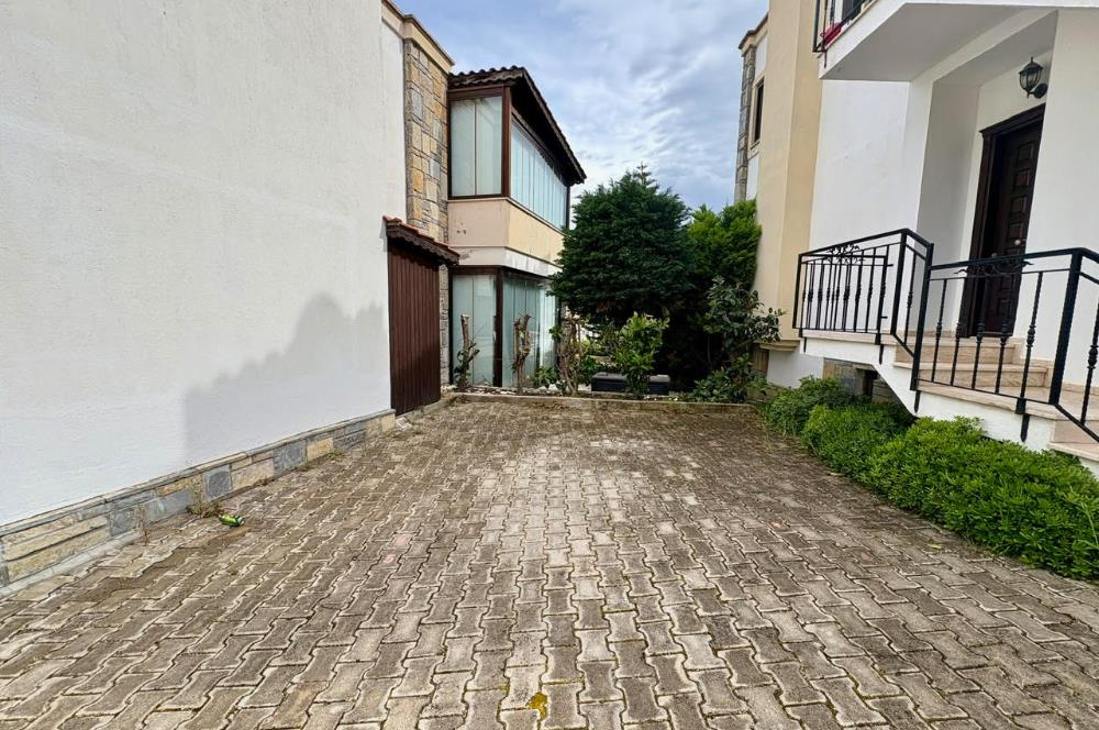 Bodrum, Gündoğan'da Plajlara Yakın, Deniz Manzaralı, Satılık Bahçe Dubleksi