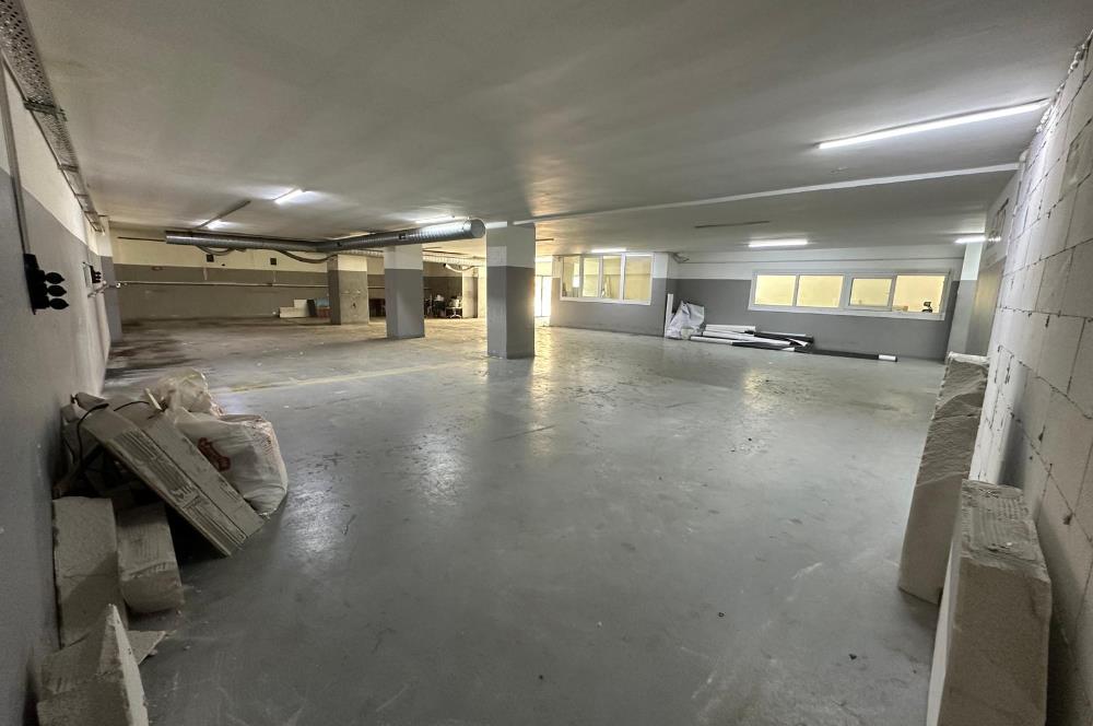 MALTEPE FEYZULLAH CADDESİ'NDE 350m2 KİRALIK DÜKAN & DEPO