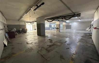 MALTEPE FEYZULLAH CADDESİ'NDE 350m2 KİRALIK DÜKAN & DEPO