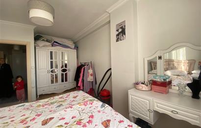 Kağıthane Çeliktepe'de Acil Satılık Ful Tadilatlı 2+1 Daire