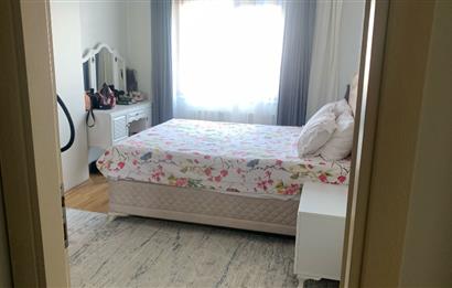 Kağıthane Çeliktepe'de Acil Satılık Ful Tadilatlı 2+1 Daire