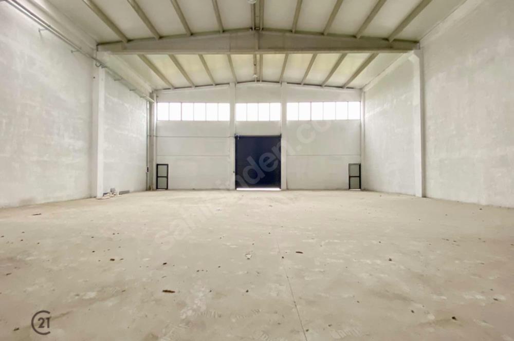 Akhan'da, Ankara Asfaltı Üzerinde 695 m2 Fabrika Holü