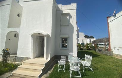 Bodrum Kadıkalesi Sahilinde Özel Kum Plajlı Site İçinde Denize 150m Mesafede Full Eşyalı Kiralık Dubleks Yazlık