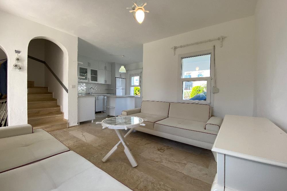 Bodrum Kadıkalesi Sahilinde Özel Kum Plajlı Site İçinde Denize 150m Mesafede Full Eşyalı Kiralık Dubleks Yazlık