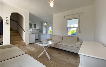 Bodrum Kadıkalesi Sahilinde Özel Kum Plajlı Site İçinde Denize 150m Mesafede Full Eşyalı Kiralık Dubleks Yazlık