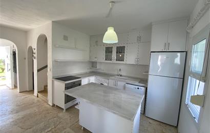 Bodrum Kadıkalesi Sahilinde Özel Kum Plajlı Site İçinde Denize 150m Mesafede Full Eşyalı Kiralık Dubleks Yazlık