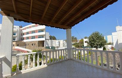 Bodrum Kadıkalesi Sahilinde Özel Kum Plajlı Site İçinde Denize 150m Mesafede Full Eşyalı Kiralık Dubleks Yazlık