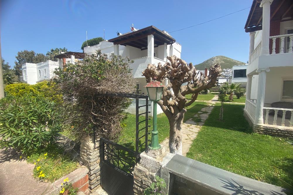 Bodrum Kadıkalesi Sahilinde Özel Kum Plajlı Site İçinde Denize 150m Mesafede Full Eşyalı Kiralık Dubleks Yazlık