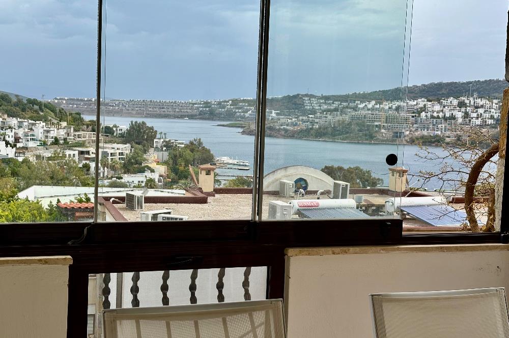 Bodrum, Gündoğan'da Plajlara Yakın, Deniz Manzaralı, Satılık Bahçe Dubleksi