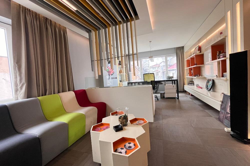 Emsalsiz Özel Tasarım Eşyalı Ofis Katı