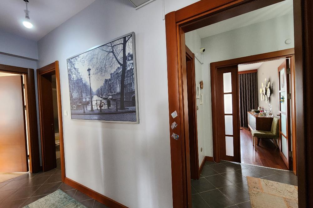 ÜMRANİYE MERİT LİFE GÖL KONAKLARINDA 3+1 180 m2 DAİRE