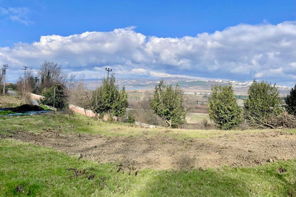 C21’DEN SAPANCA GÖL MANZARALI DOĞAYLA İÇ İÇE İMARLI ARSA