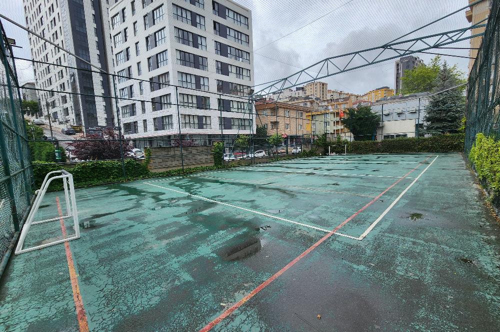 ÜMRANİYE MERİT LİFE GÖL KONAKLARINDA 3+1 180 m2 DAİRE