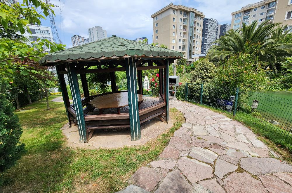 ÜMRANİYE MERİT LİFE GÖL KONAKLARINDA 3+1 180 m2 DAİRE