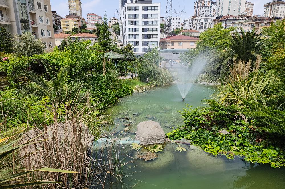 ÜMRANİYE MERİT LİFE GÖL KONAKLARINDA 3+1 180 m2 DAİRE