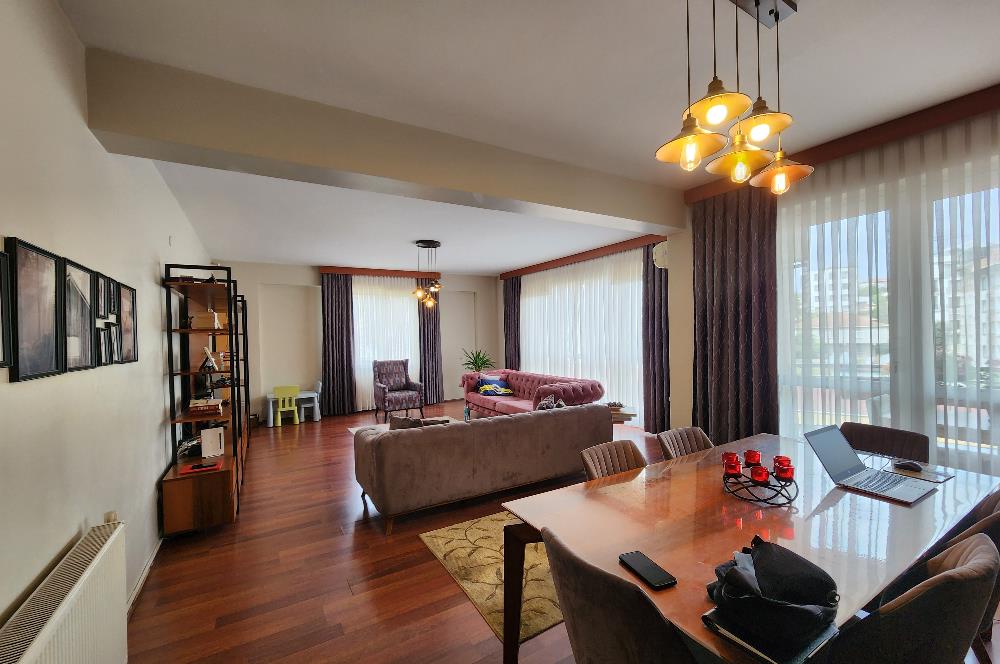 ÜMRANİYE MERİT LİFE GÖL KONAKLARINDA 3+1 180 m2 DAİRE