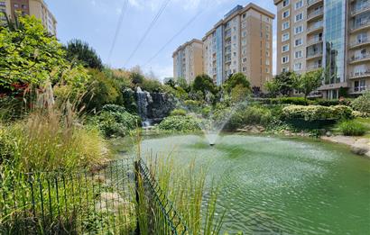 ÜMRANİYE MERİT LİFE GÖL KONAKLARINDA 3+1 180 m2 DAİRE