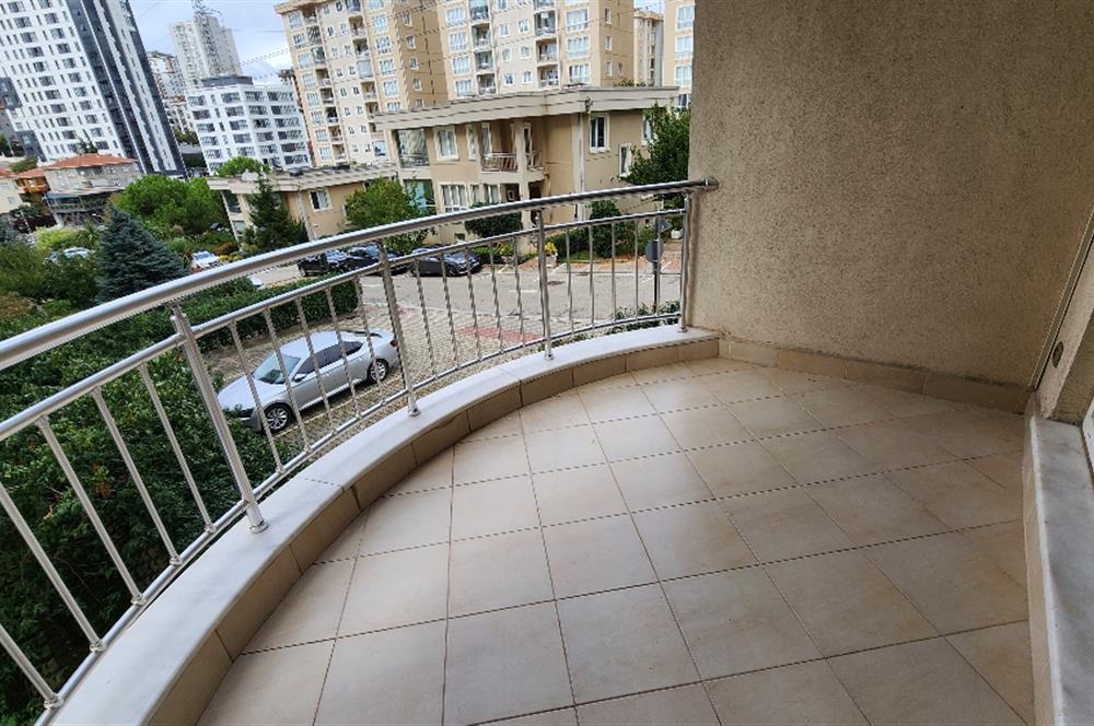 ÜMRANİYE MERİT LİFE GÖL KONAKLARINDA 3+1 180 m2 DAİRE