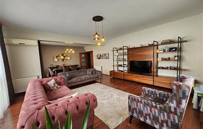 ÜMRANİYE MERİT LİFE GÖL KONAKLARINDA 3+1 180 m2 DAİRE