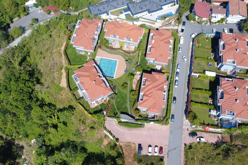 Maden'de Butik Sitede Satılık 4+1 Bahçe Dubleks