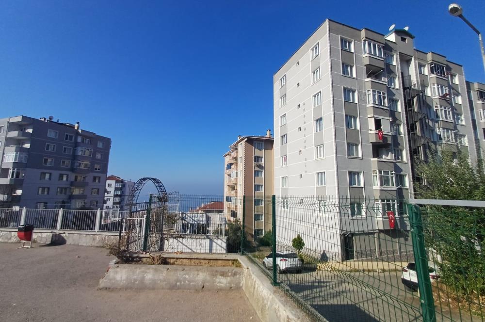 C21 Cius; Deniz Manzaralı Okul Yanında Harika Lokasyon 3+1